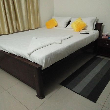 העיר בנגלור Deeya Suites Private Limited מראה חיצוני תמונה