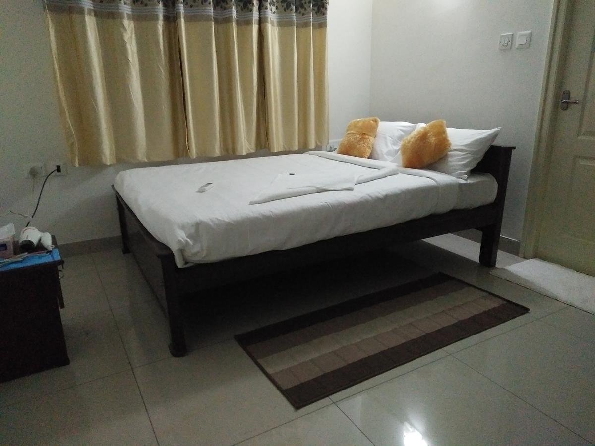 העיר בנגלור Deeya Suites Private Limited מראה חיצוני תמונה
