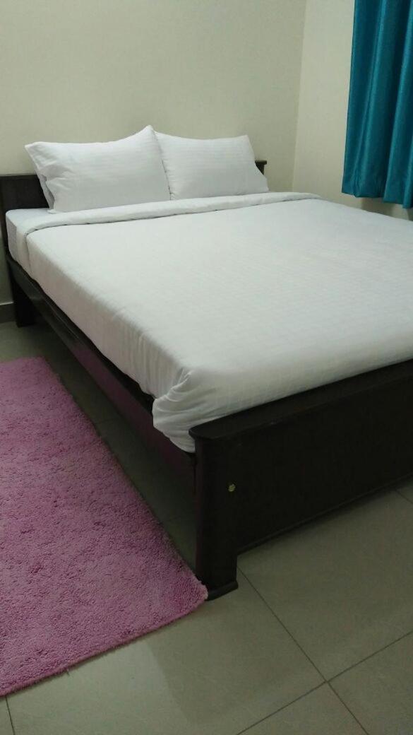 העיר בנגלור Deeya Suites Private Limited מראה חיצוני תמונה